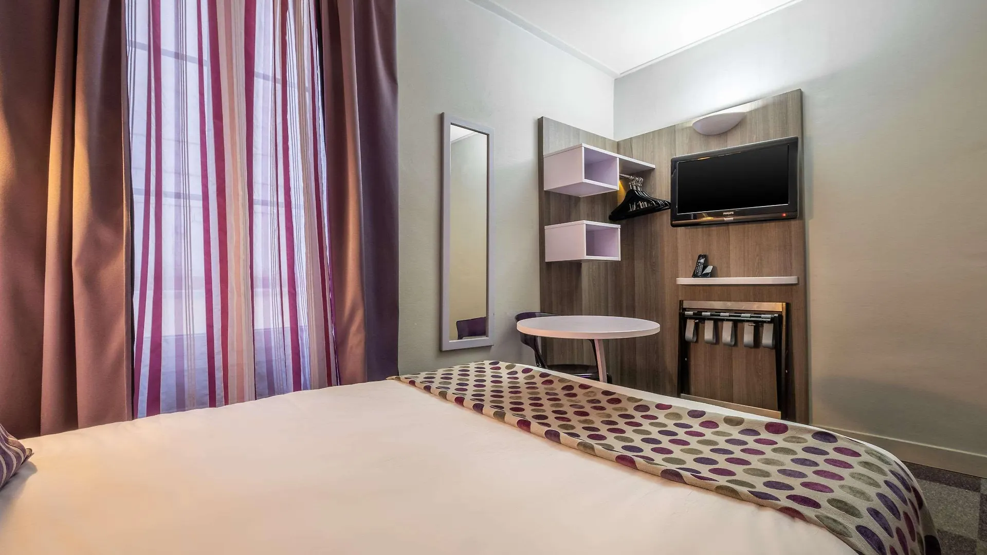 Hotel De Charonne 3*