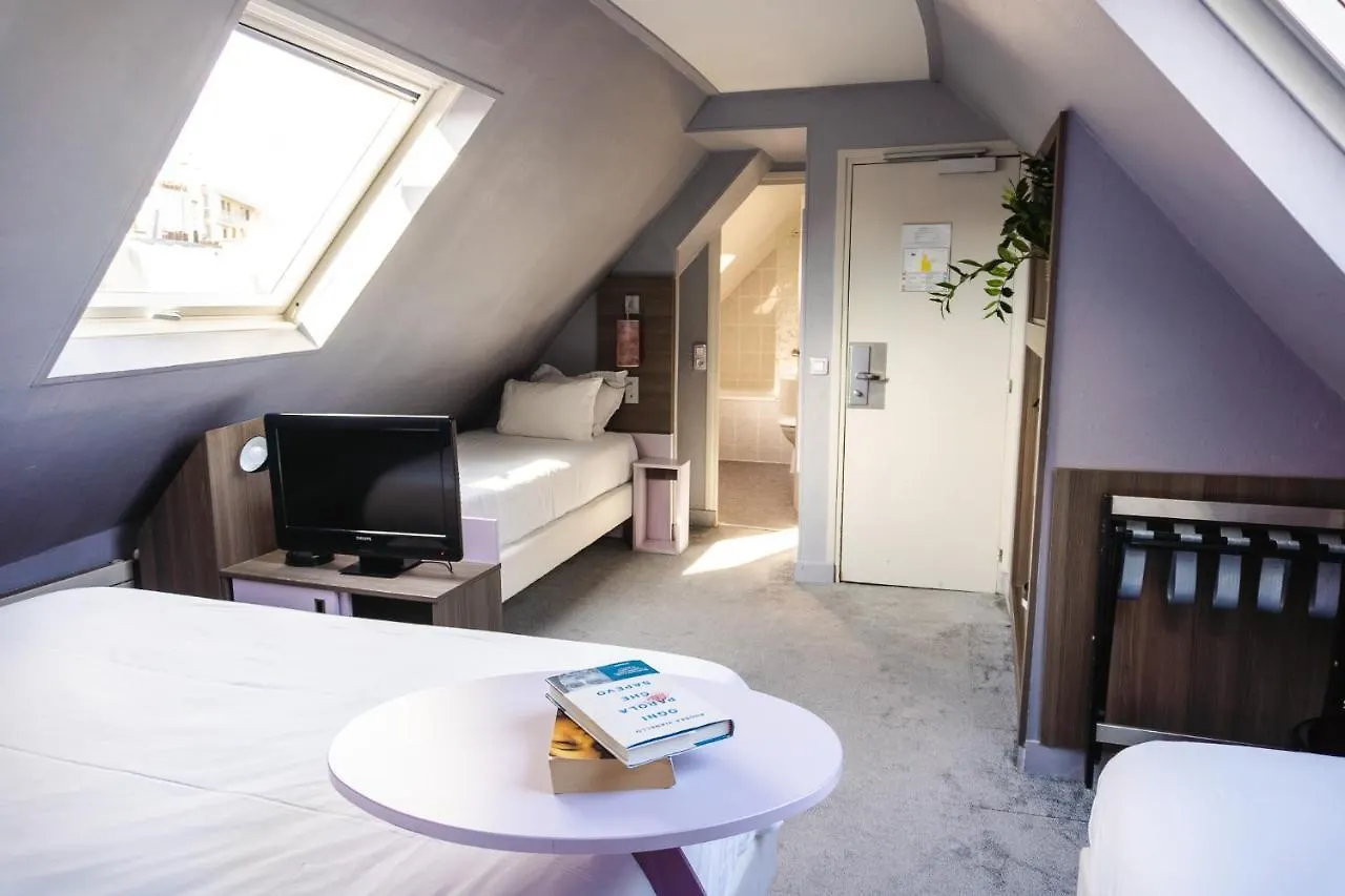 De Charonne 3*