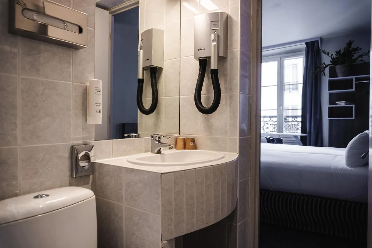 Hotell De Charonne 3*