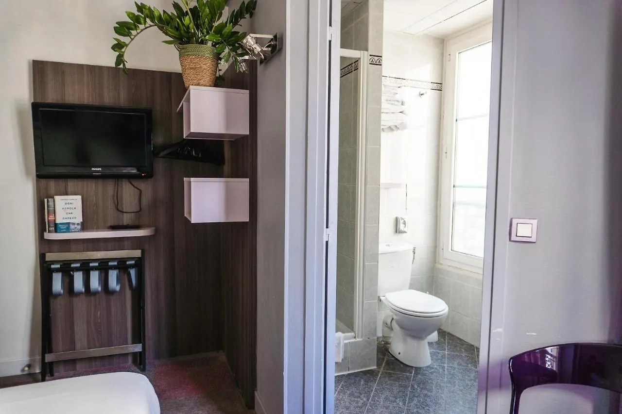 Hotell De Charonne 3*