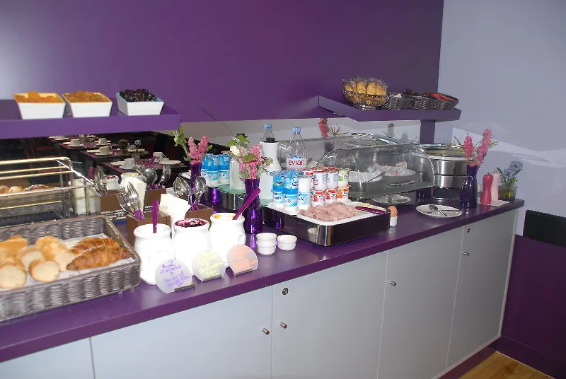 Hotell De Charonne 3*